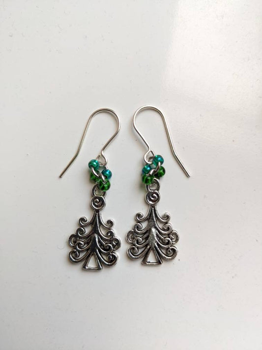 Christmas Tree Earrings | Green Accent Bead Xmas Tree Earrings